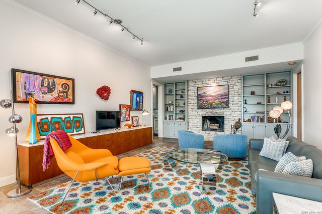 27359 Smithson Valley, San Antonio, TX 78261