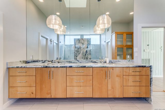 27359 Smithson Valley, San Antonio, TX 78261