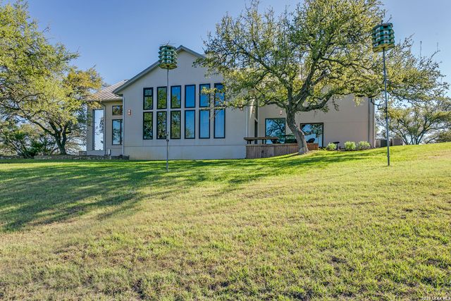 27359 Smithson Valley, San Antonio, TX 78261