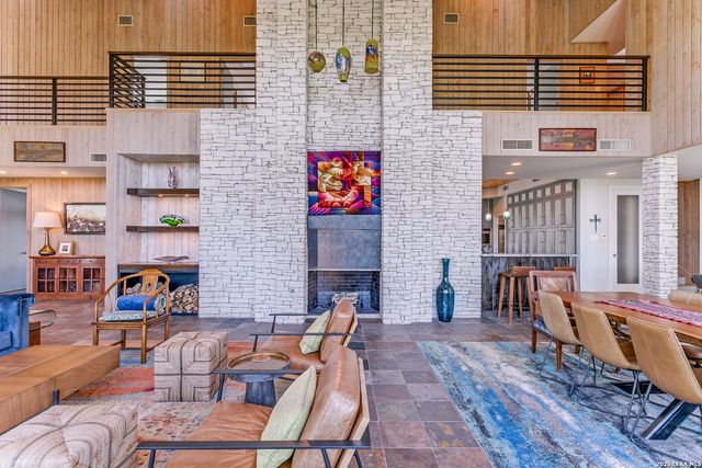 27359 Smithson Valley, San Antonio, TX 78261