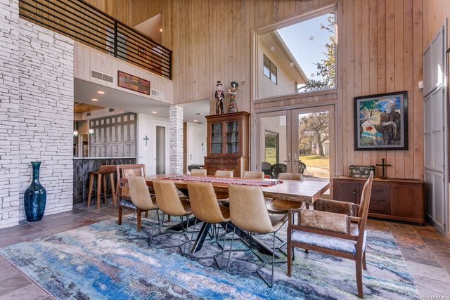 27359 Smithson Valley, San Antonio, TX 78261