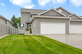 1341 E Rose Creek Parkway S 8, Fargo, ND 58104