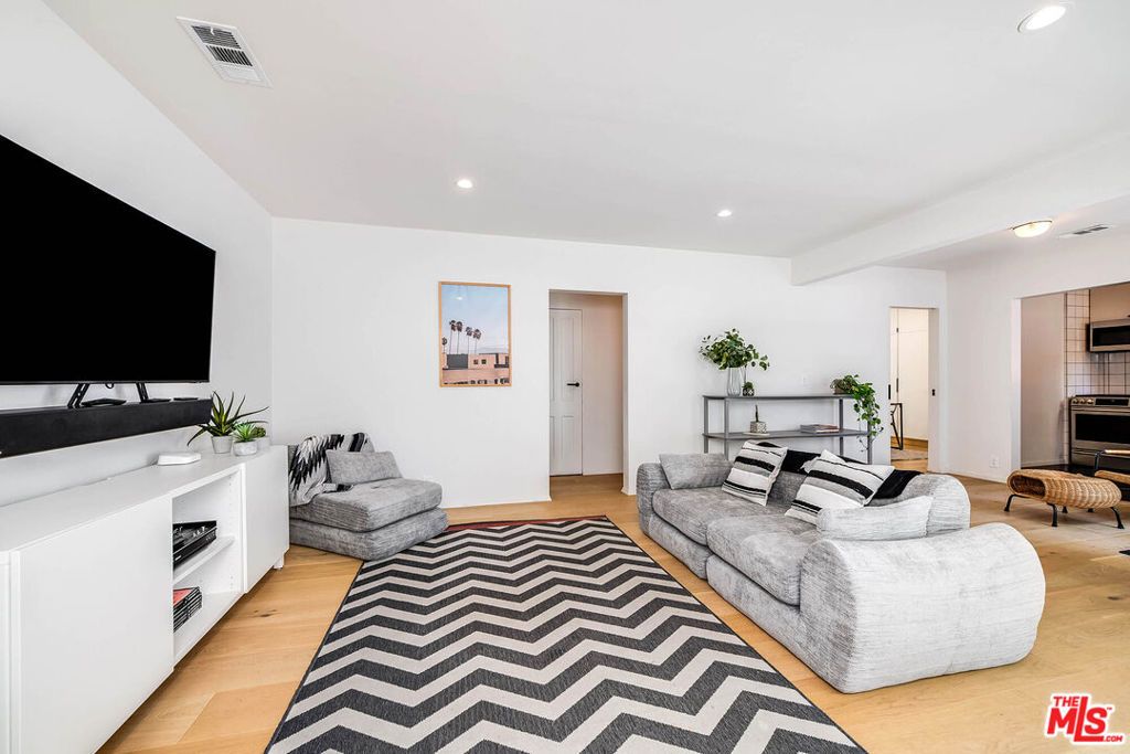 12507 Westminster Avenue, Los Angeles, CA 90066 — photo 4