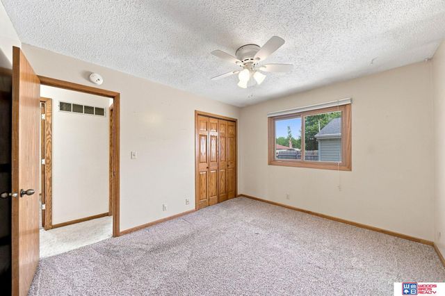 1610 SW 8th Street, Lincoln, NE 68522