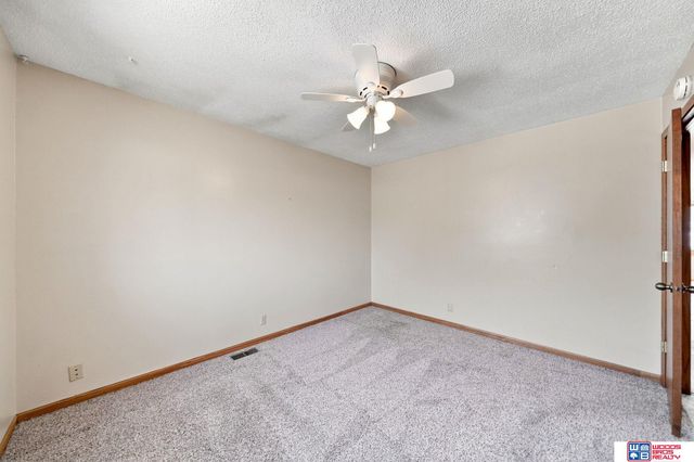 1610 SW 8th Street, Lincoln, NE 68522