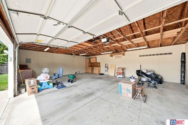 1610 SW 8th Street, Lincoln, NE 68522