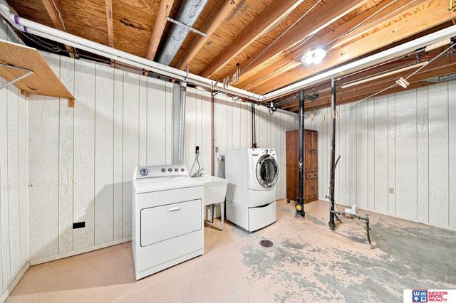 1610 SW 8th Street, Lincoln, NE 68522
