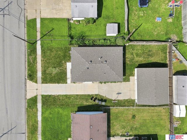 1610 SW 8th Street, Lincoln, NE 68522