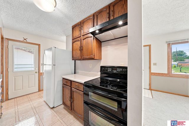 1610 SW 8th Street, Lincoln, NE 68522