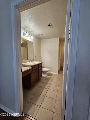 8550 TOUCHTON Road 218, Jacksonville, FL 32216