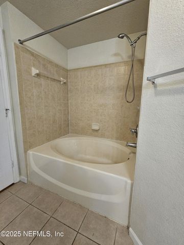 8550 TOUCHTON Road 218, Jacksonville, FL 32216