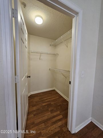 8550 TOUCHTON Road 218, Jacksonville, FL 32216