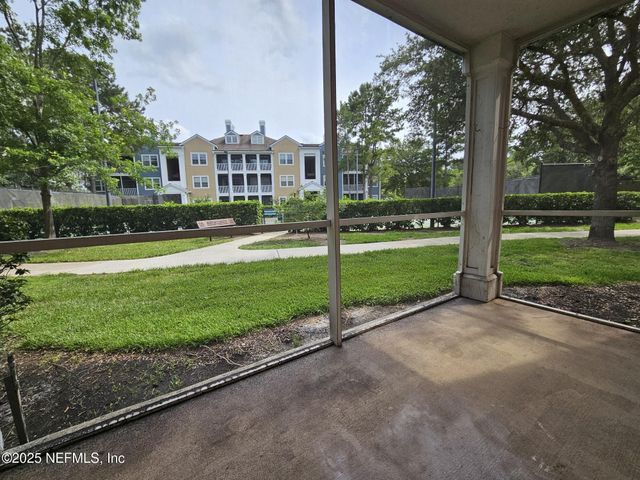 8550 TOUCHTON Road 218, Jacksonville, FL 32216