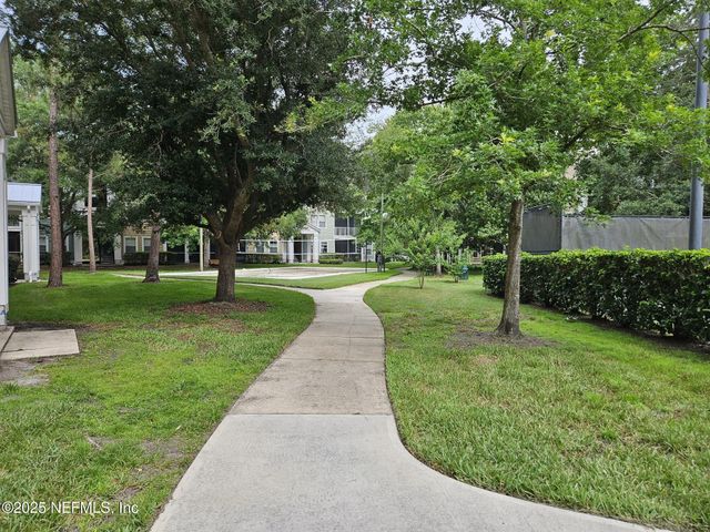 8550 TOUCHTON Road 218, Jacksonville, FL 32216