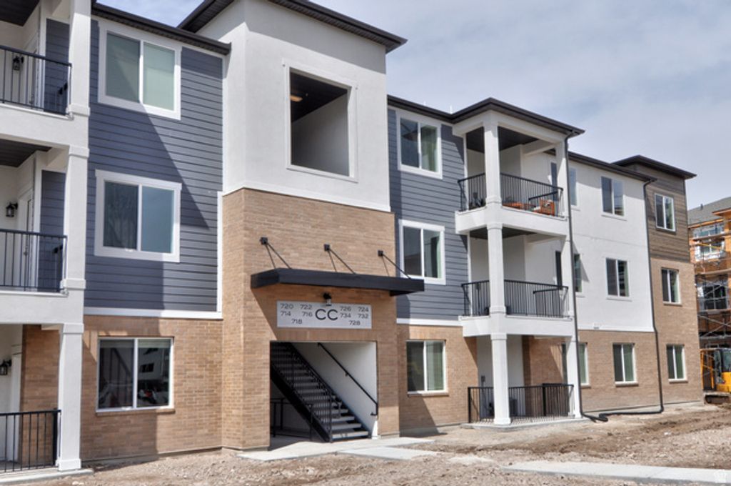 1423 N 3830 W #B201, Lehi, UT 84043 — exterior