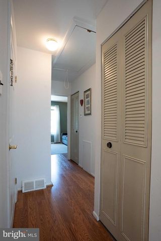 221 GOODFORD RD, Philadelphia, PA 19154