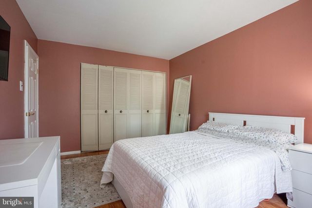 221 GOODFORD RD, Philadelphia, PA 19154