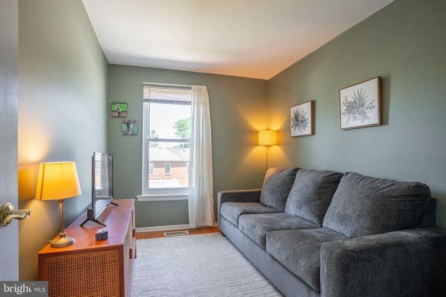 221 GOODFORD RD, Philadelphia, PA 19154