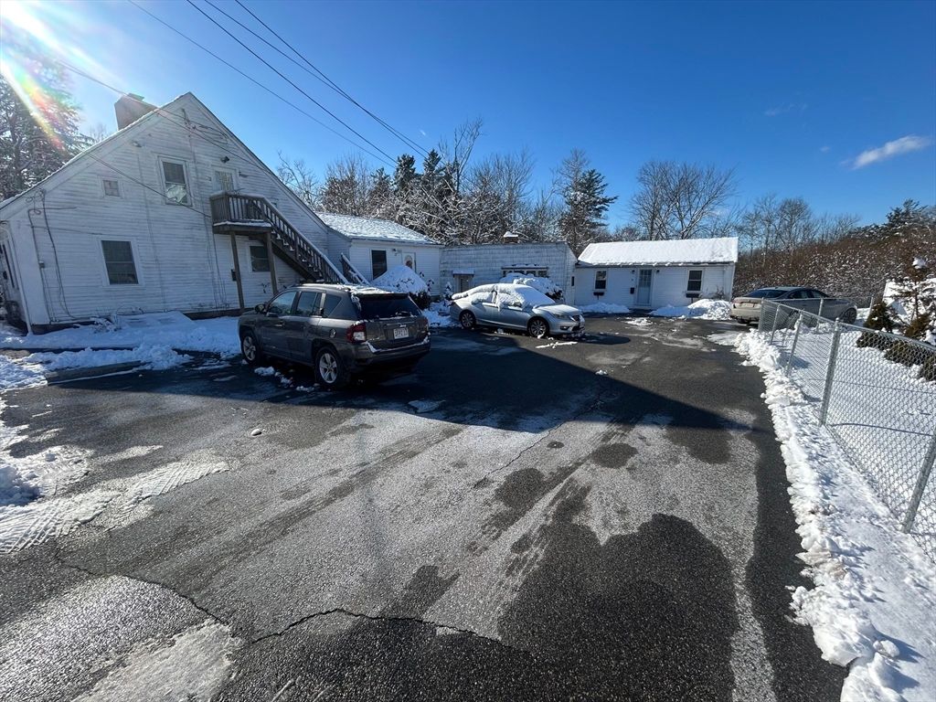 969 Plymouth Street 5, Abington, MA 02351