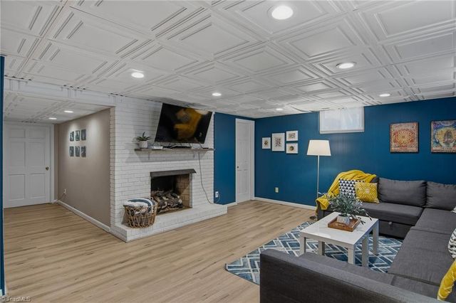 520 Staffordshire Road, Winston-salem, NC 27104