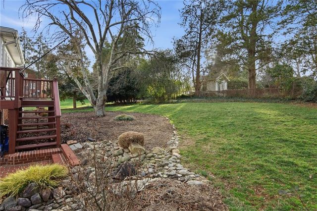 520 Staffordshire Road, Winston-salem, NC 27104