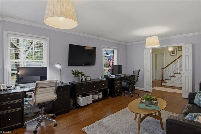 520 Staffordshire Road, Winston-salem, NC 27104