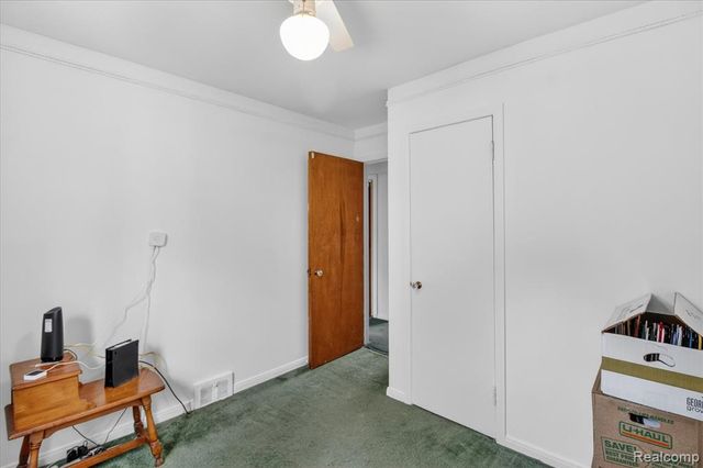 17706 Centralia, Redford, MI 48240