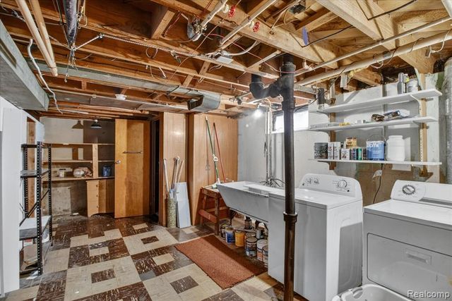 17706 Centralia, Redford, MI 48240