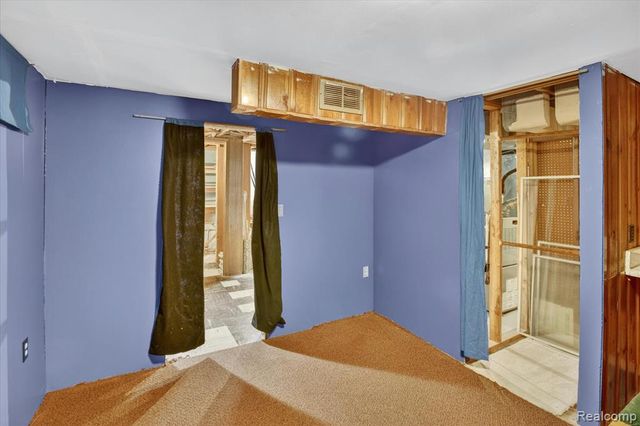 17706 Centralia, Redford, MI 48240