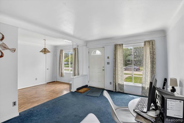 17706 Centralia, Redford, MI 48240