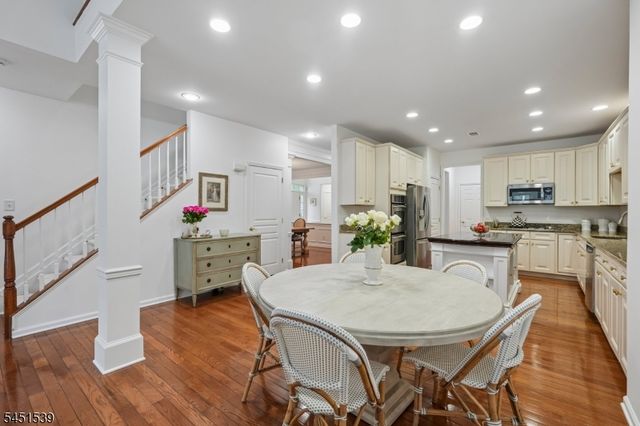 2 Constitution Ln, Totowa Boro, NJ 07512