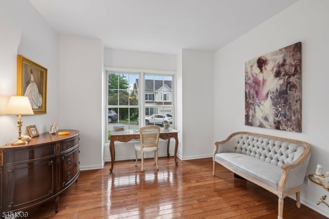 2 Constitution Ln, Totowa Boro, NJ 07512