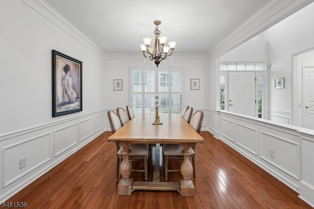 2 Constitution Ln, Totowa Boro, NJ 07512