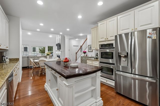 2 Constitution Ln, Totowa Boro, NJ 07512