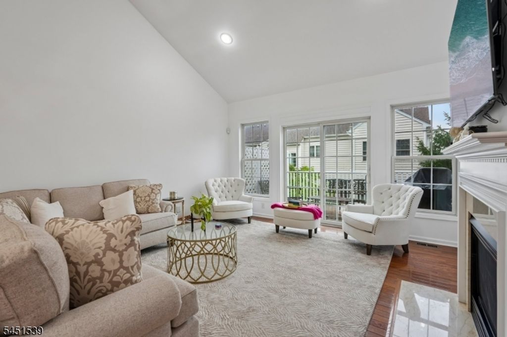 2 Constitution Ln, Totowa Boro, NJ 07512 — photo 5