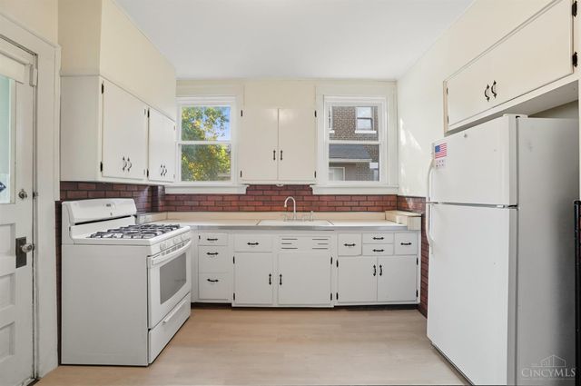 3017 Hull Avenue, Cincinnati, OH 45211