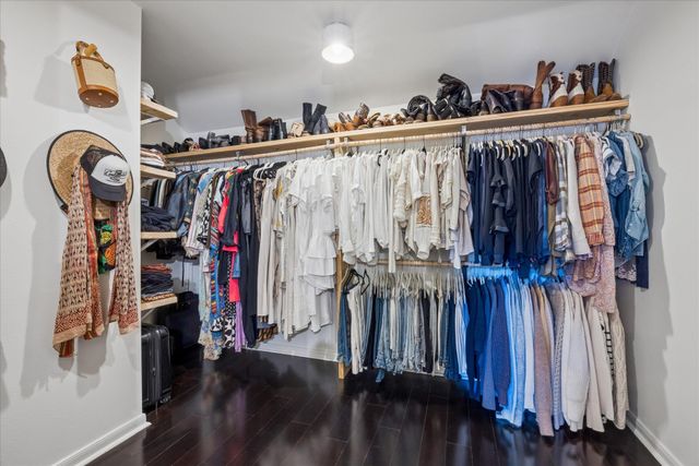 6602 Mesa Hollow DR, Austin, TX 78750