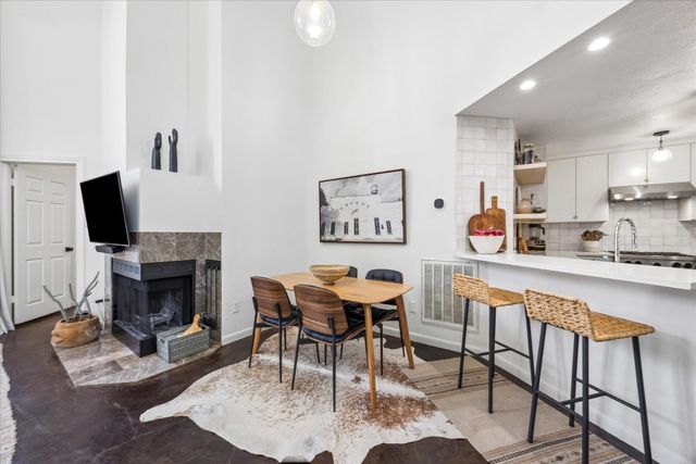 6602 Mesa Hollow DR, Austin, TX 78750