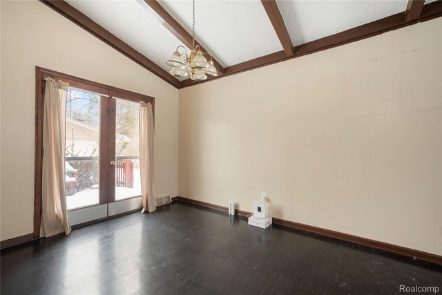 29266 Southgate Drive, Southfield, MI 48076