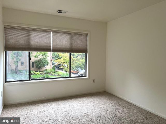 8729 SHERIDAN FARMS CT, Springfield, VA 22152