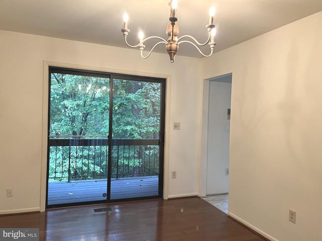 8729 SHERIDAN FARMS CT, Springfield, VA 22152