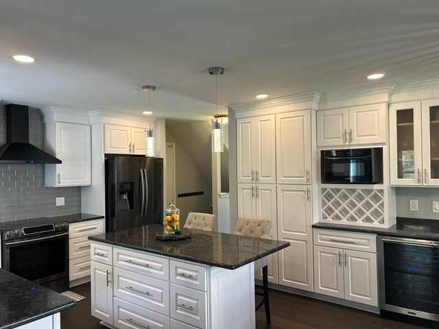 1360 Pond View Court, Wixom, MI 48393