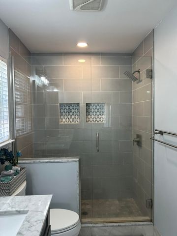 1360 Pond View Court, Wixom, MI 48393