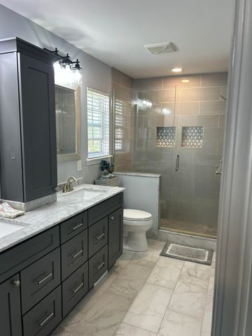 1360 Pond View Court, Wixom, MI 48393
