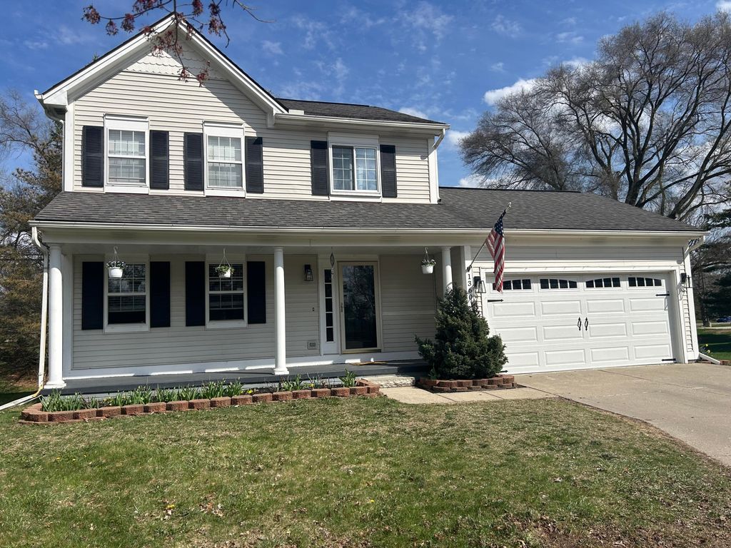 1360 Pond View Court, Wixom, MI 48393