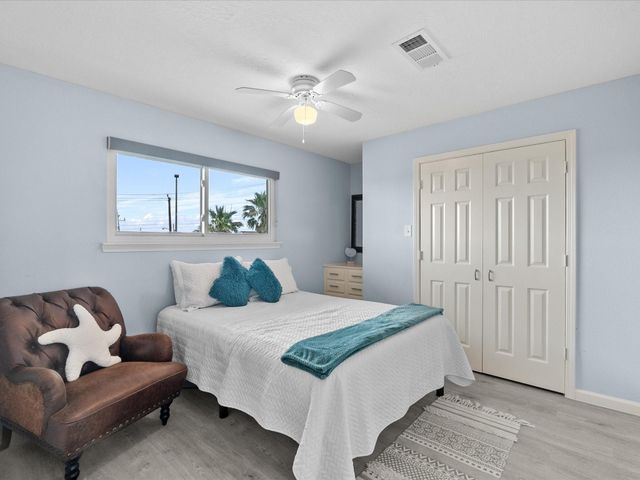 7600 Seawall Boulevard 113, Galveston, TX 77551