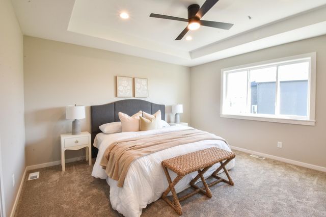 4205 Bristlecone Loop S, Fargo, ND 58104