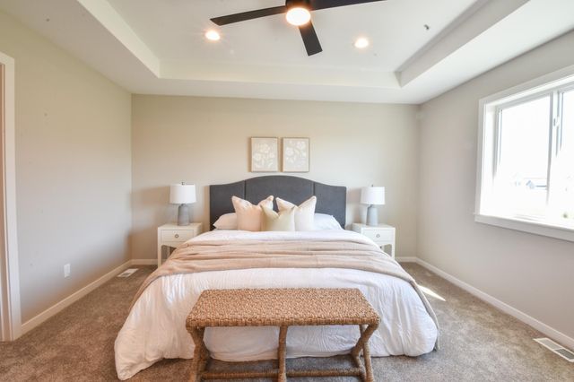 4205 Bristlecone Loop S, Fargo, ND 58104