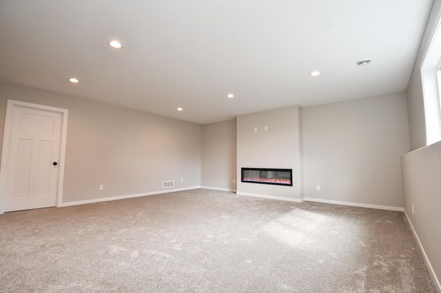 4205 Bristlecone Loop S, Fargo, ND 58104