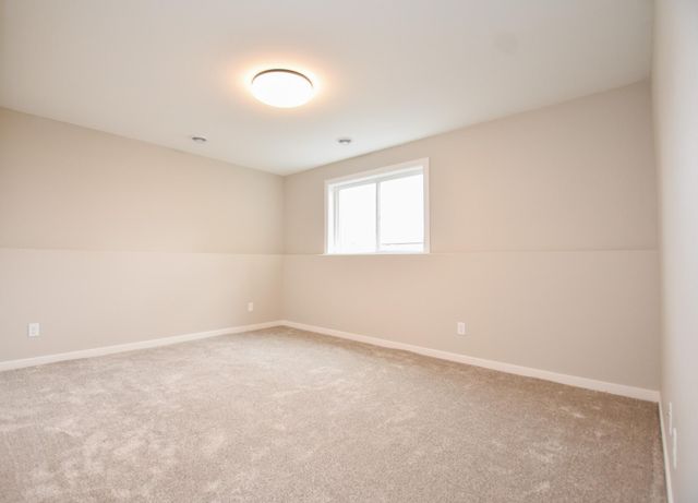 4205 Bristlecone Loop S, Fargo, ND 58104